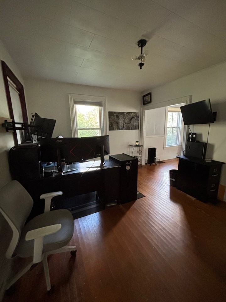 23 Elm St #1 - Photo 2 of 11