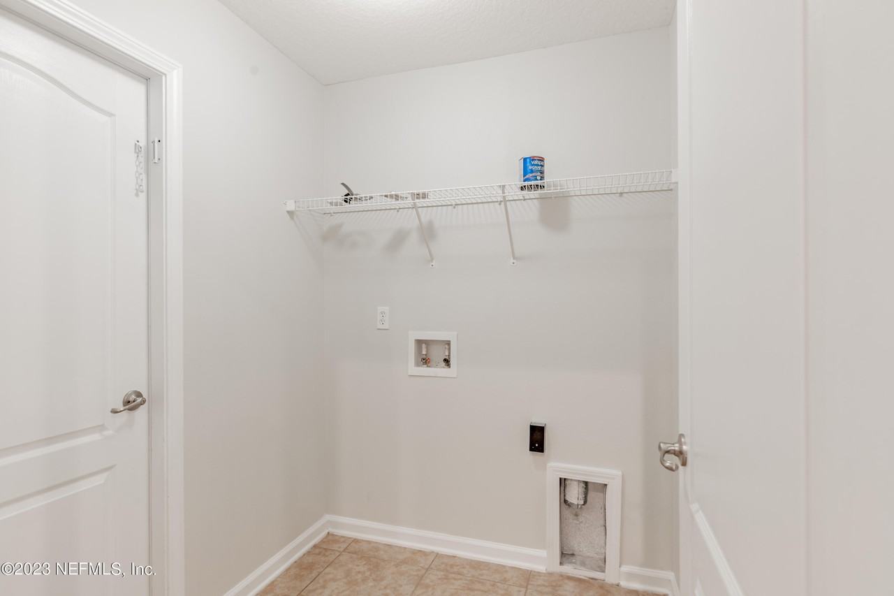 3220 Deer Creek Drive - Photo 7 of 28