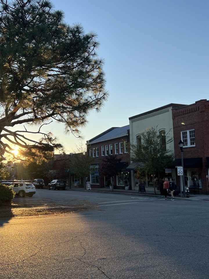 210 N May St #3 - Photo 4 of 4