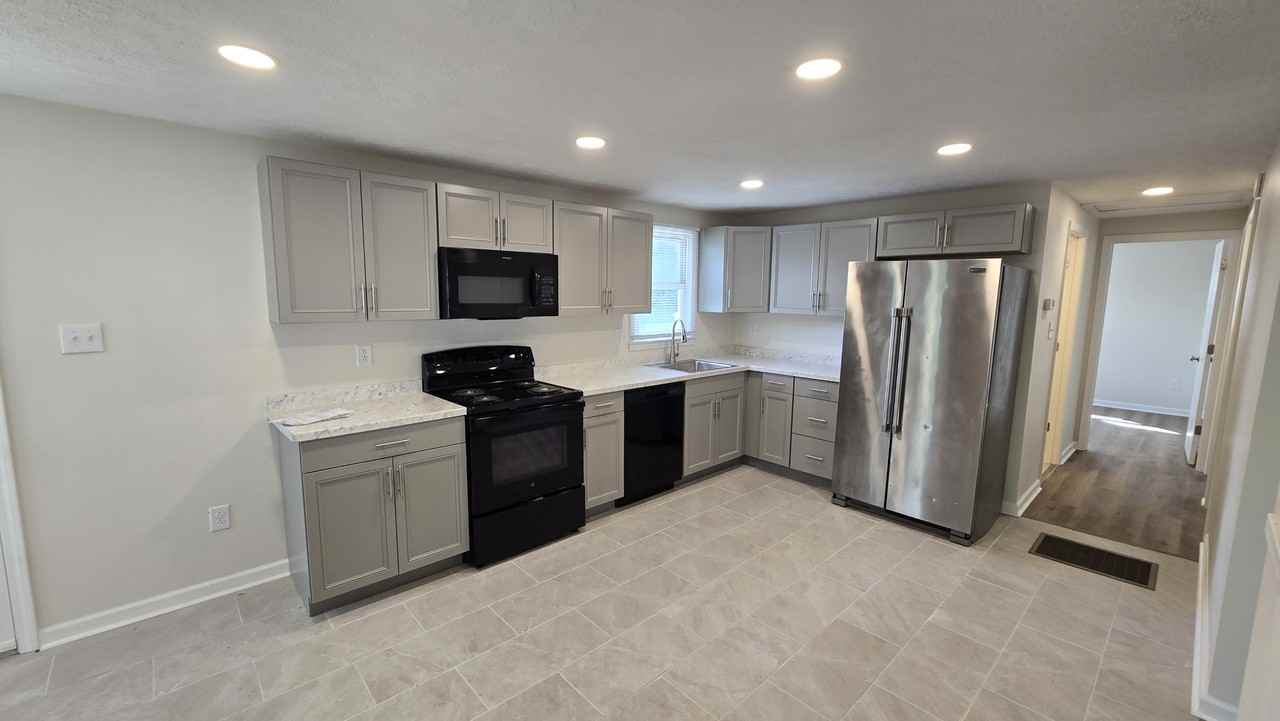 1002 Elizabeth St #1 - Photo 5 of 11