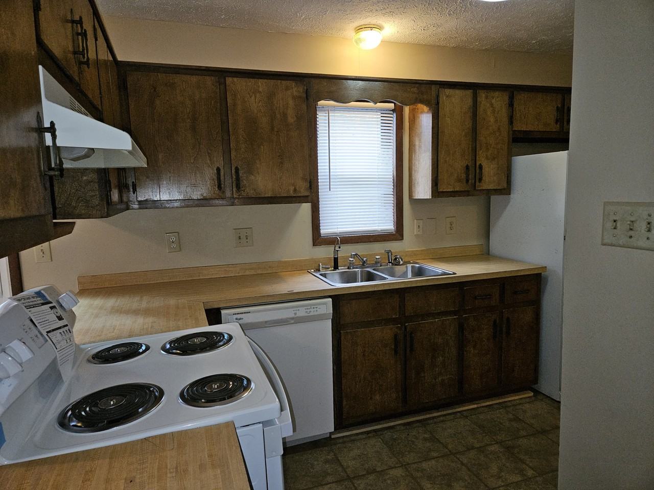 831 Rumford Pl #1 - Photo 6 of 16