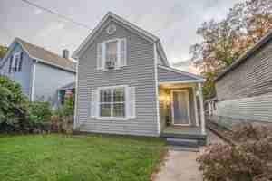 featured image of 207 North C Street #1