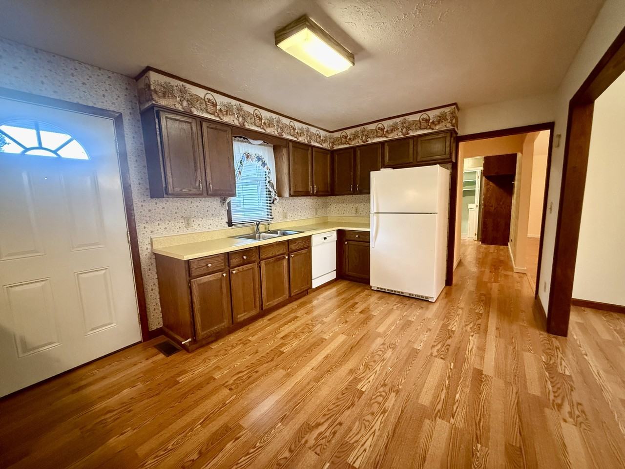 110 Holly Ave #1 - Photo 4 of 17