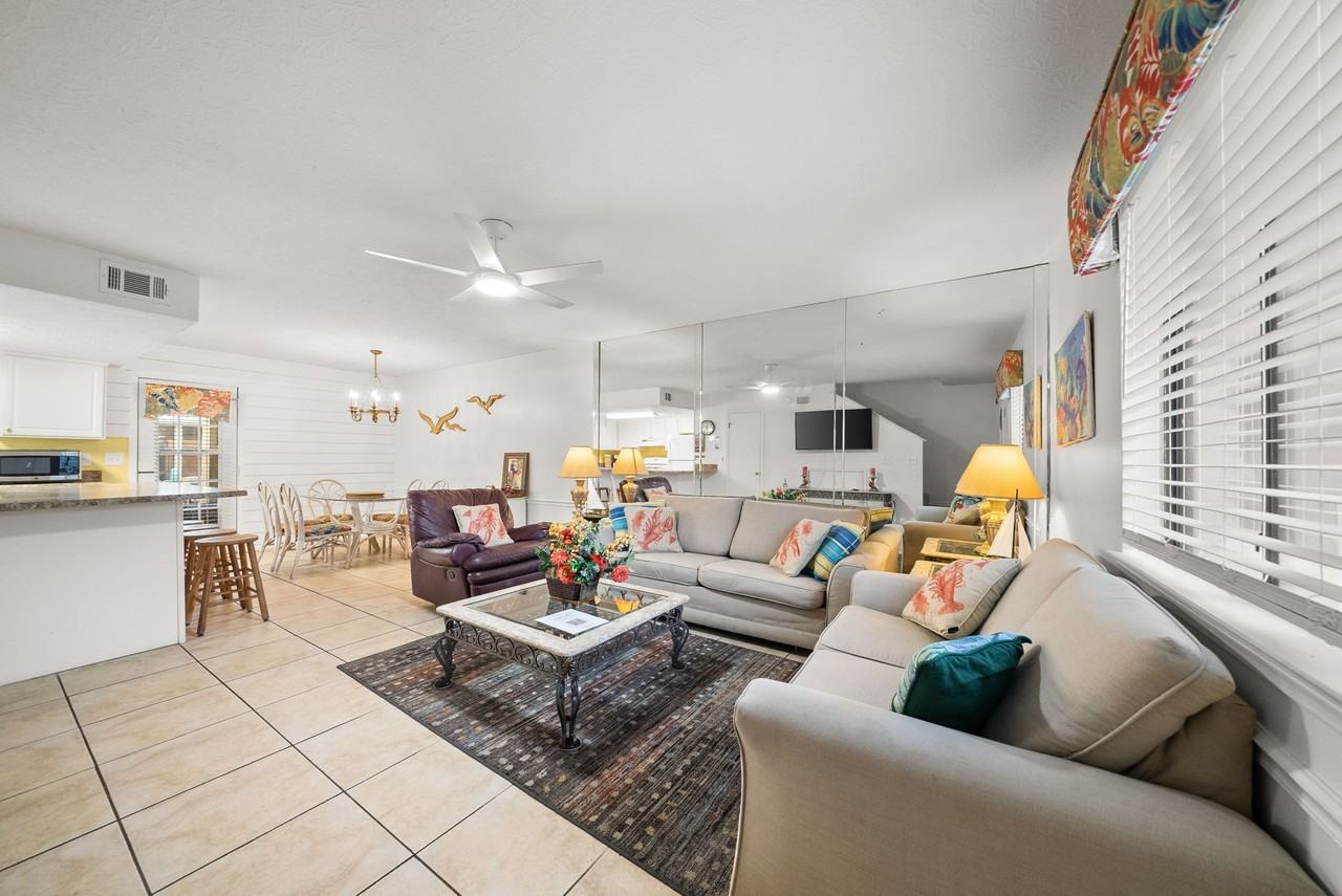 133 West Leslie Lane #1 - Photo 5 of 50