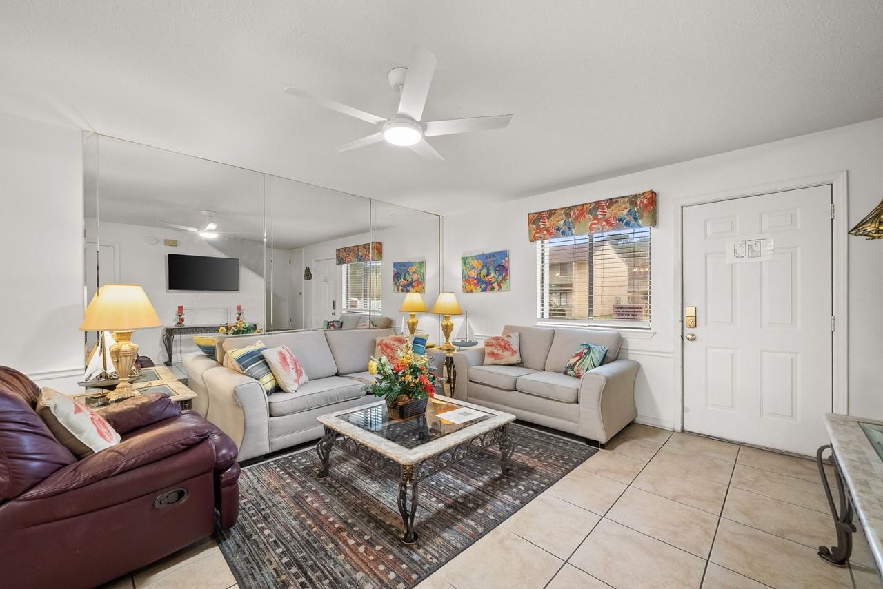 133 West Leslie Lane #1 - Photo 6 of 50