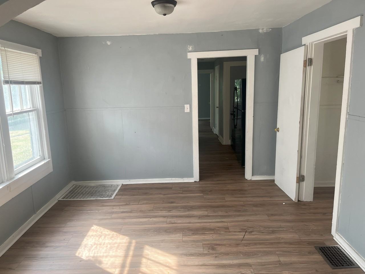 1449 West 34th Street #1 - Photo 2 of 16