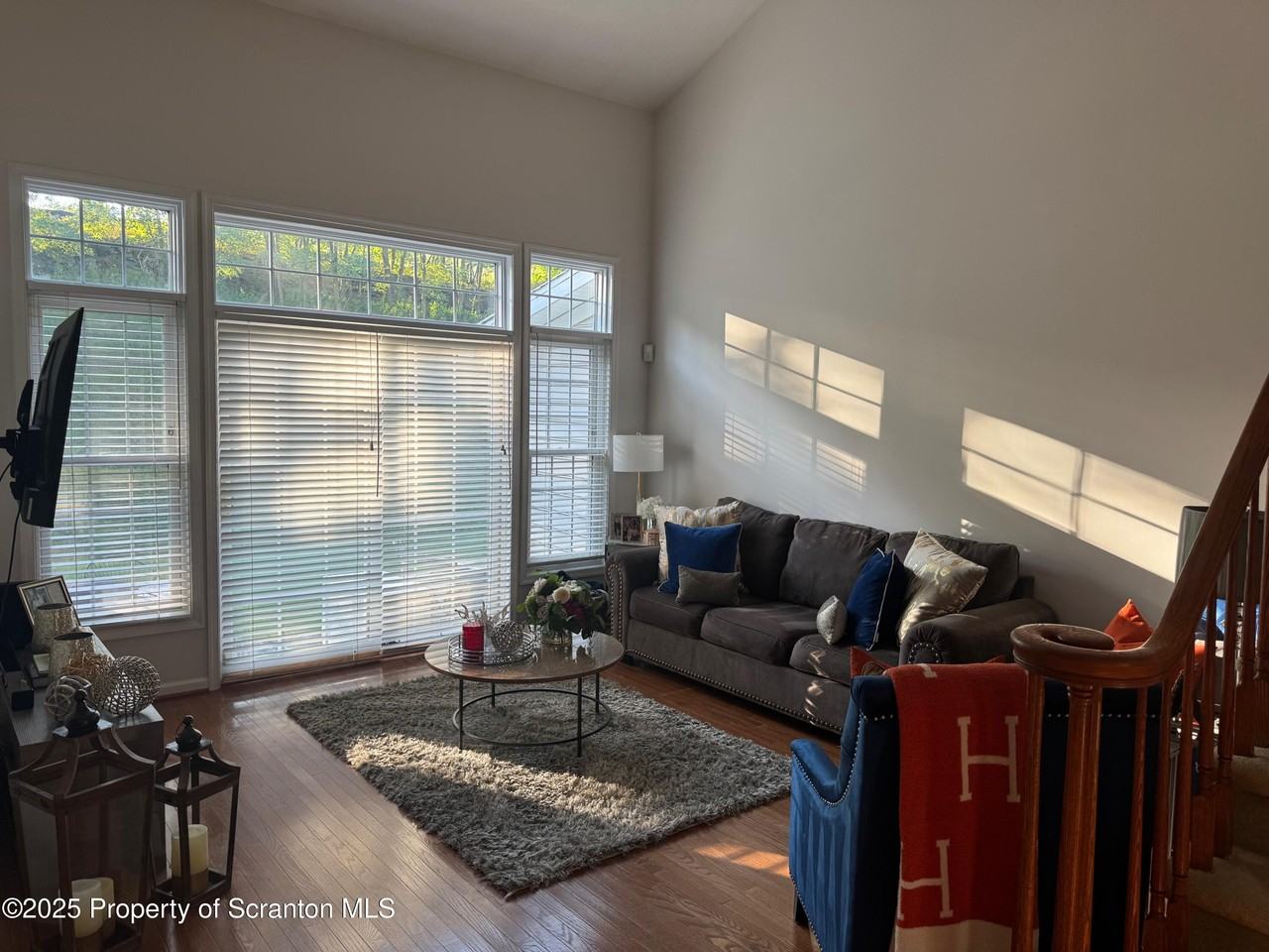 803 O'henry Close - Photo 5 of 36