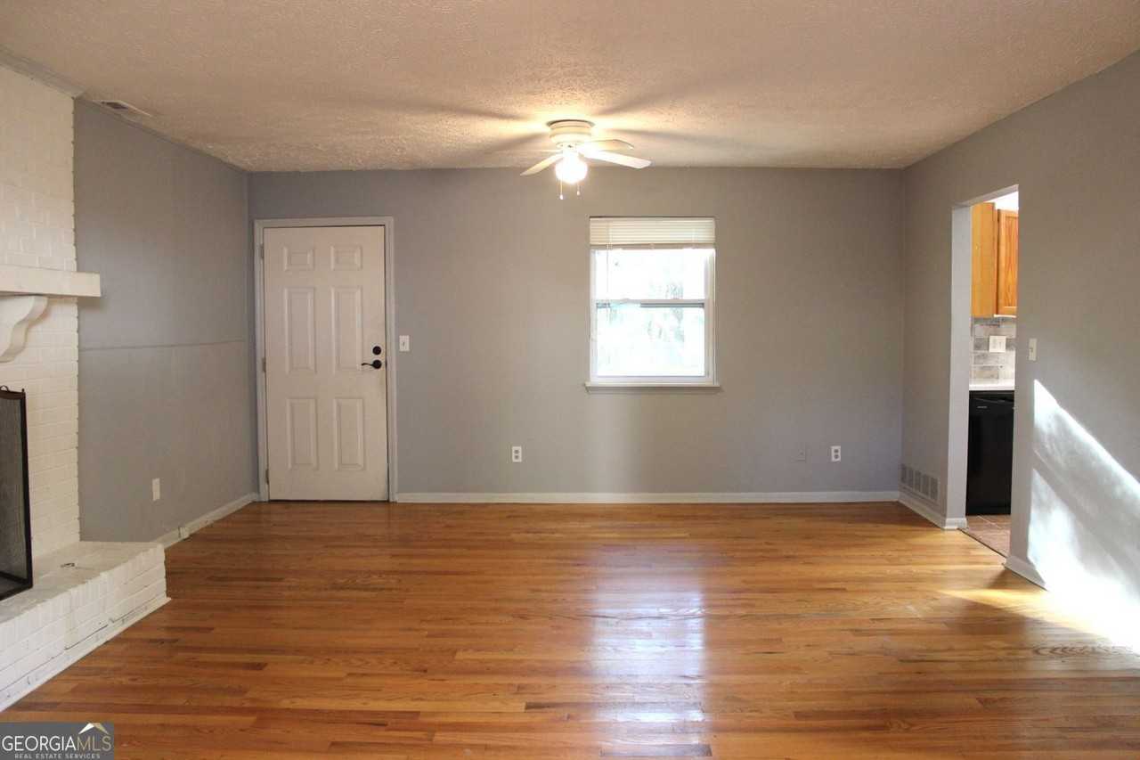 6941 Vesta Brook Drive - Photo 7 of 32