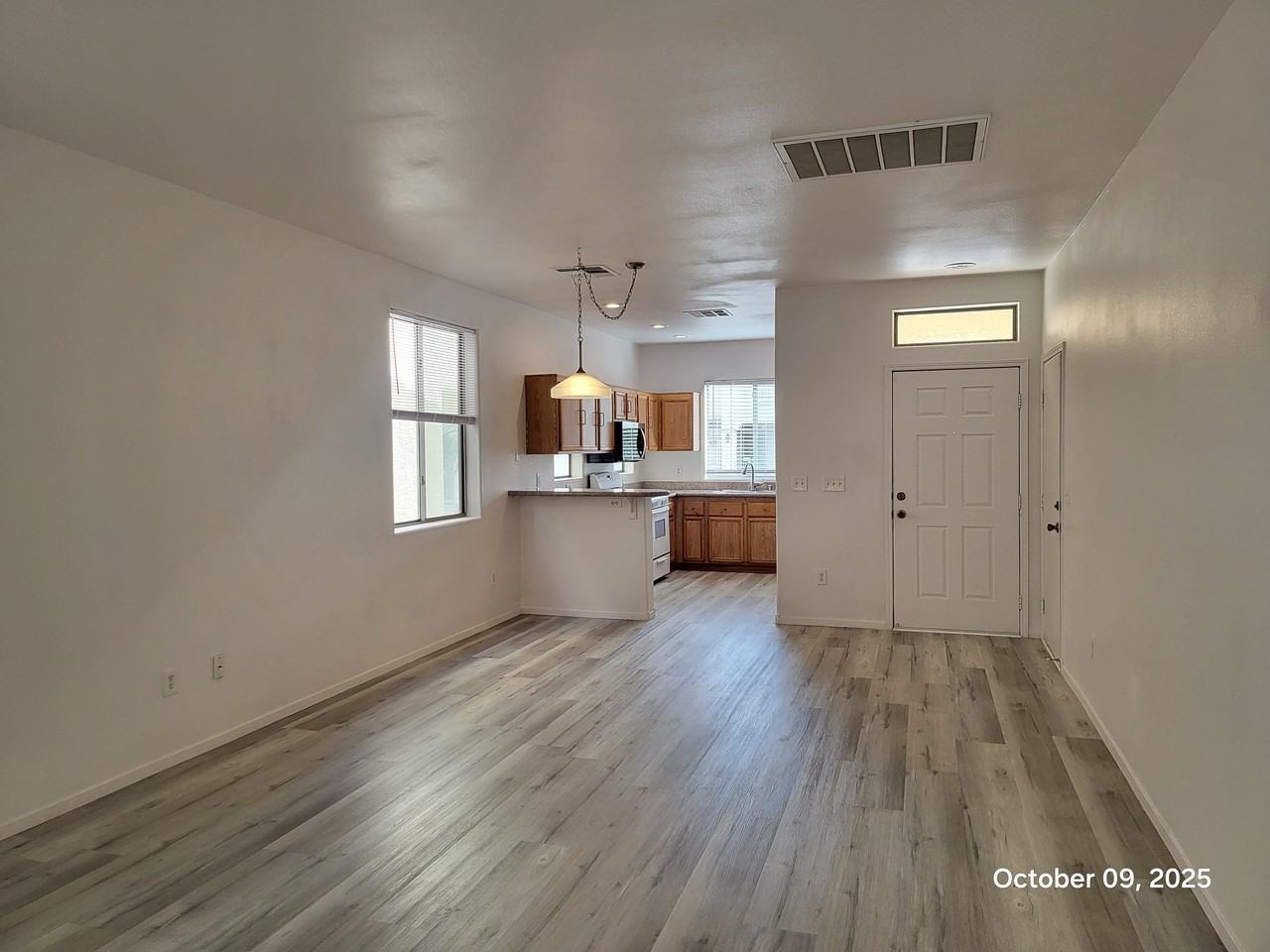 9708 Villa Lorena Ave #1 - Photo 4 of 15