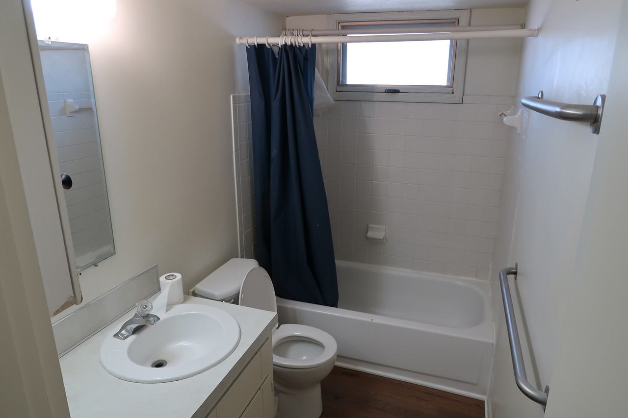 779 56th St Se #779 - Photo 5 of 10