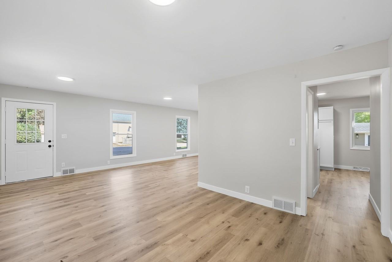 259 Cossairt Avenue #1 - Photo 4 of 29