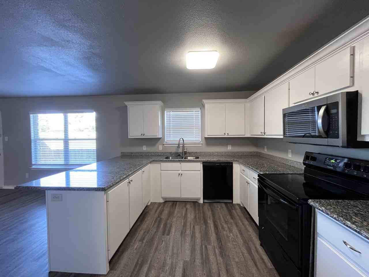 3440 Itasca Street #1 - Photo 5 of 21