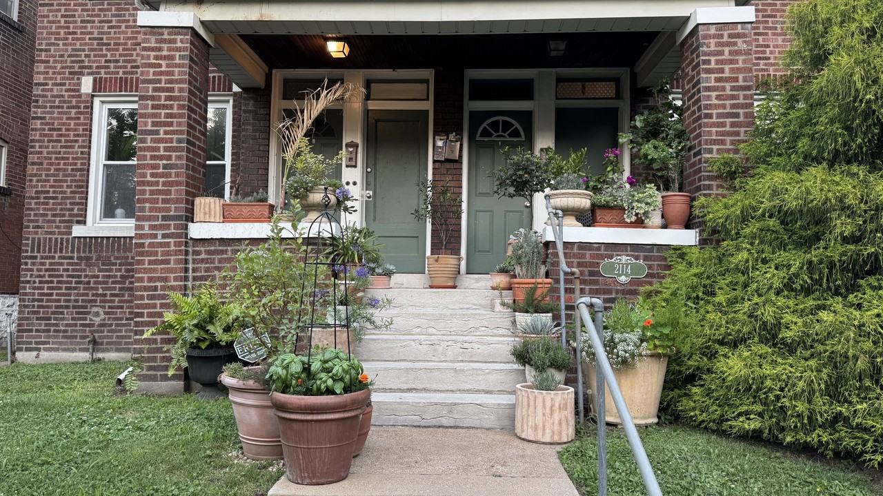 2112 Portis Avenue #2F