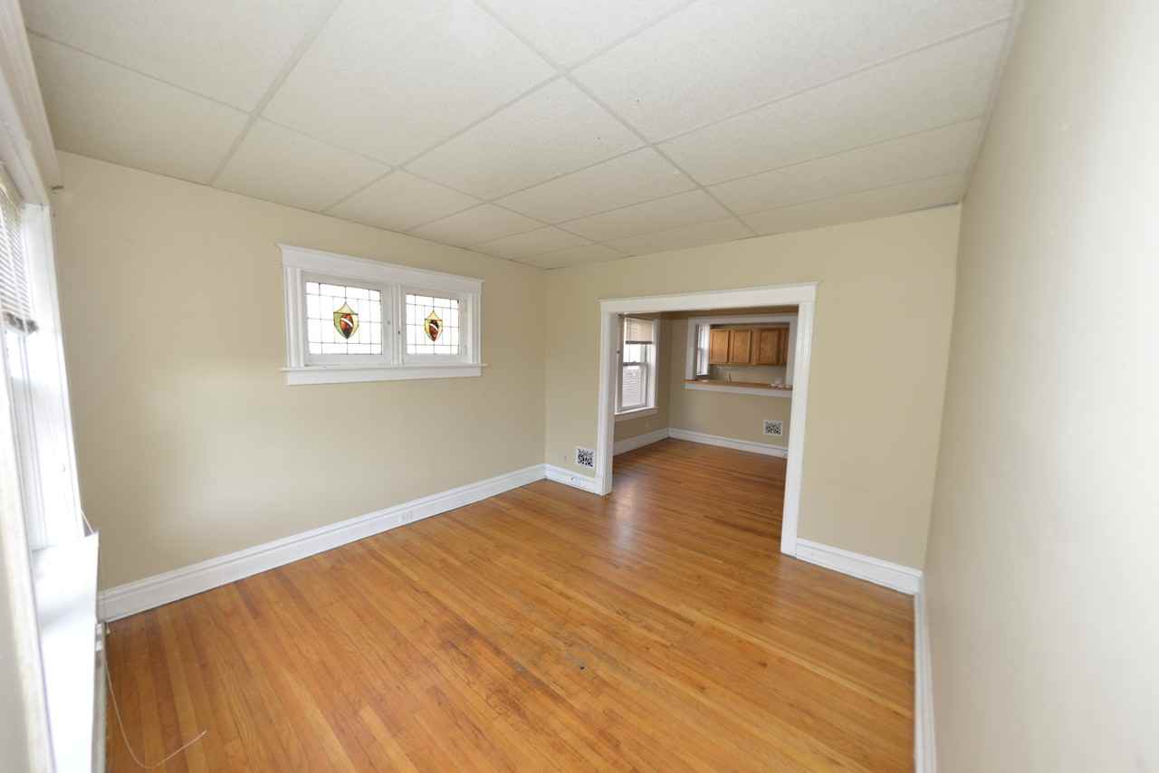 2112 2112 Portis AveApt A #2F - Photo 4 of 14