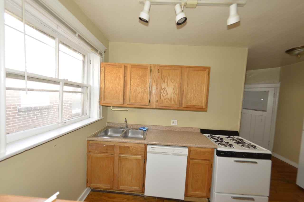 2112 2112 Portis AveApt A #2F - Photo 5 of 14