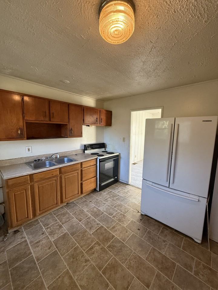 7346 East 54th Street #1 - Photo 2 of 10