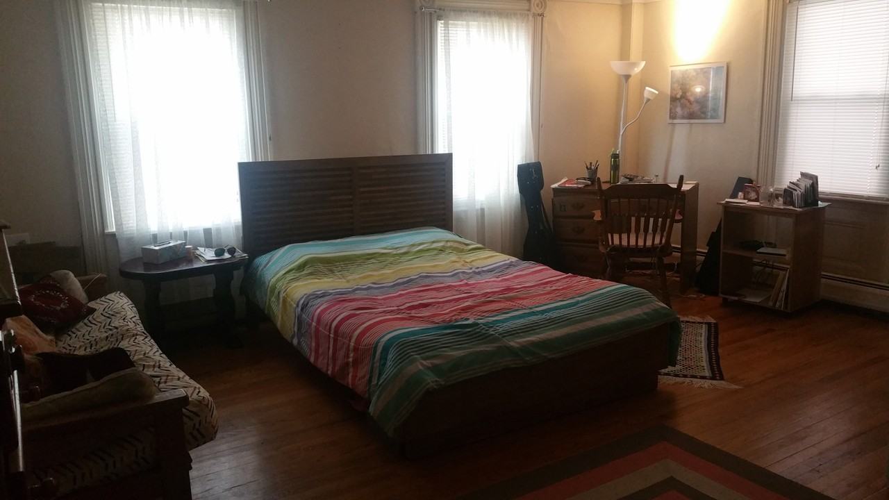 91 Main St #1 - Photo 3 of 10