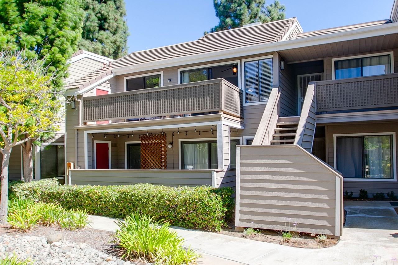 1075 Shadowridge Drive #1 - Photo 3 of 35