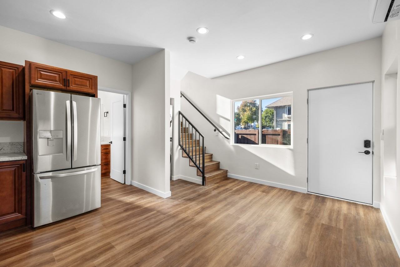 3993 Honeycutt St #1 - Photo 6 of 17