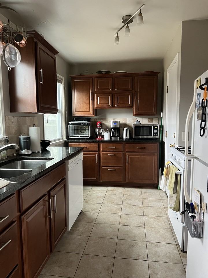 131 Edgemont Road #1 - Photo 3 of 24