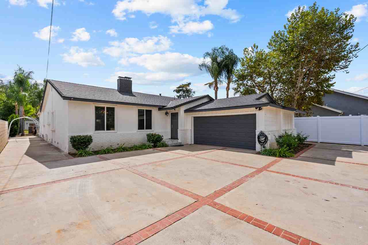 23036 Burbank Boulevard #1 - Photo 4 of 48