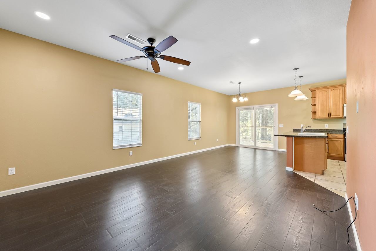 68 Richard Dr #1 - Photo 2 of 23