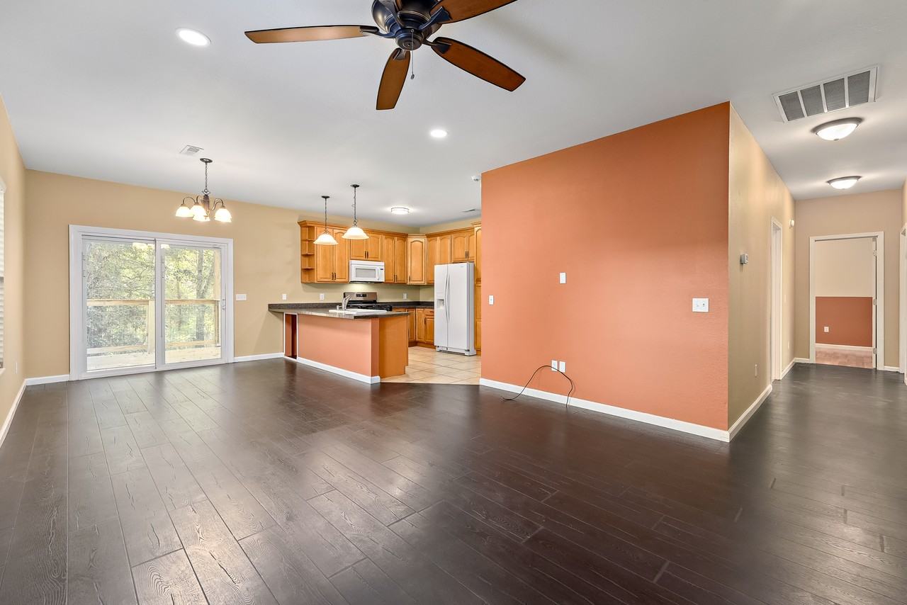 68 Richard Dr #1 - Photo 3 of 23