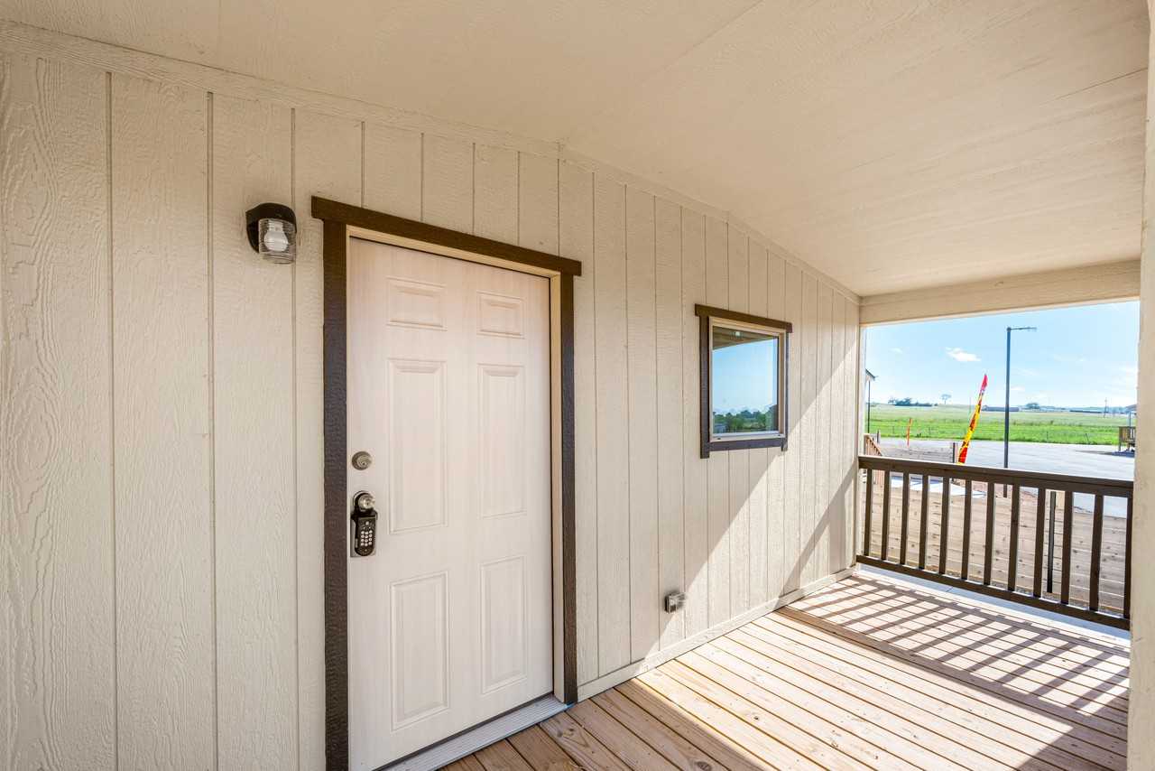 2301 Northwest Sheridan Road #1 - Photo 4 of 29