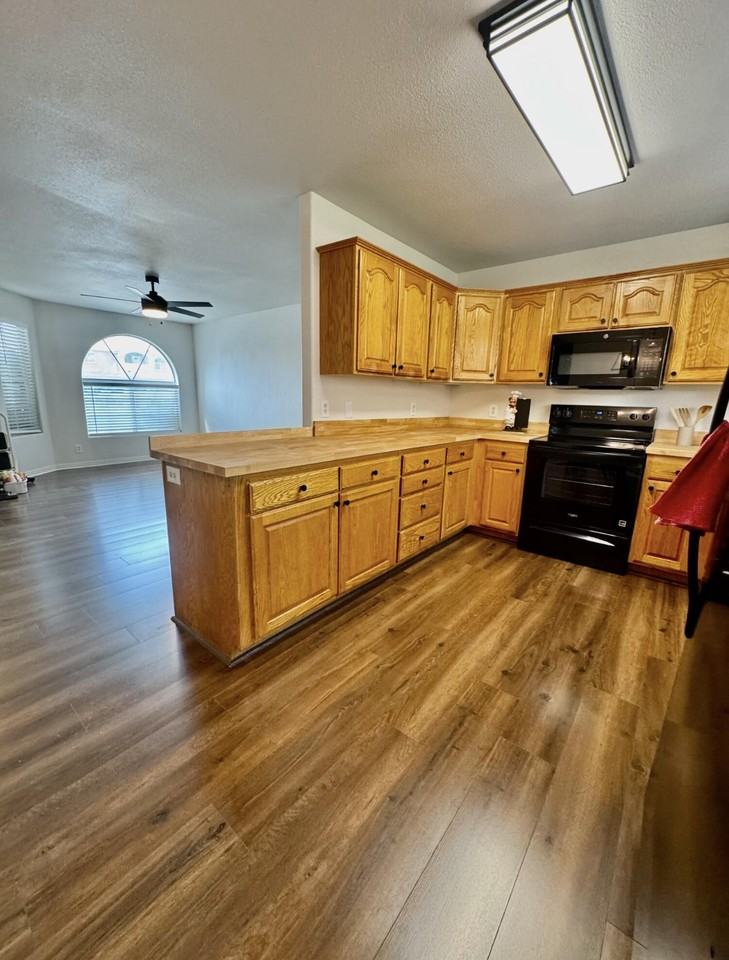 1122 1122 East 300 South J119 - 1 #1 - Photo 2 of 12