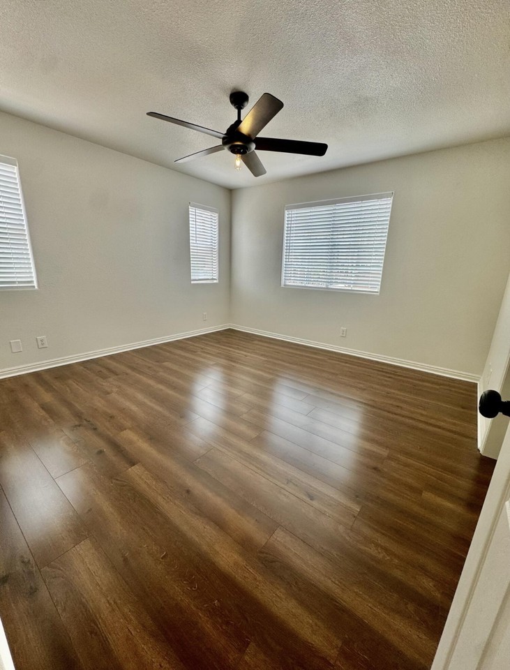 1122 1122 East 300 South J119 - 1 #1 - Photo 4 of 12