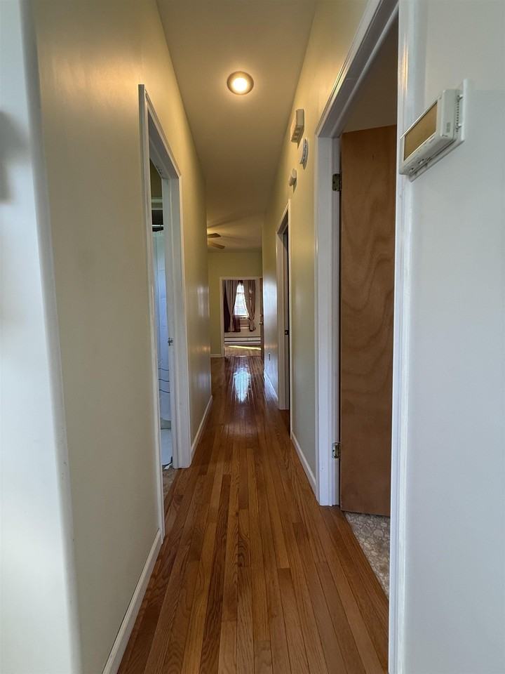 470 Mallory Avenue #2 - Photo 4 of 11