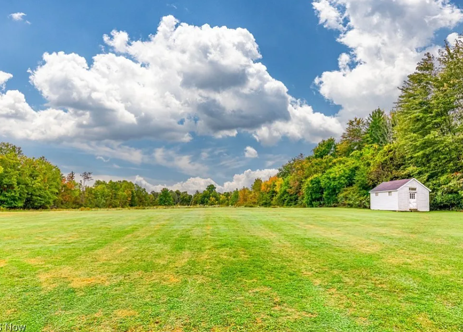 9475 Mayfield Rd - Photo 5 of 15