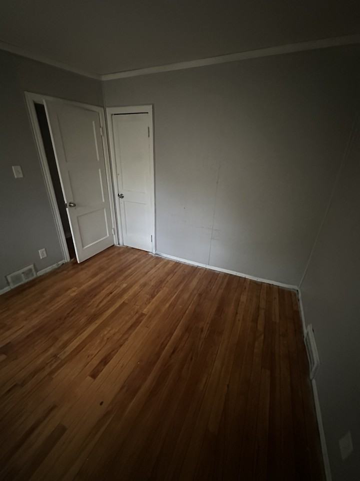 4213 Waverly St #1 - Photo 7 of 12