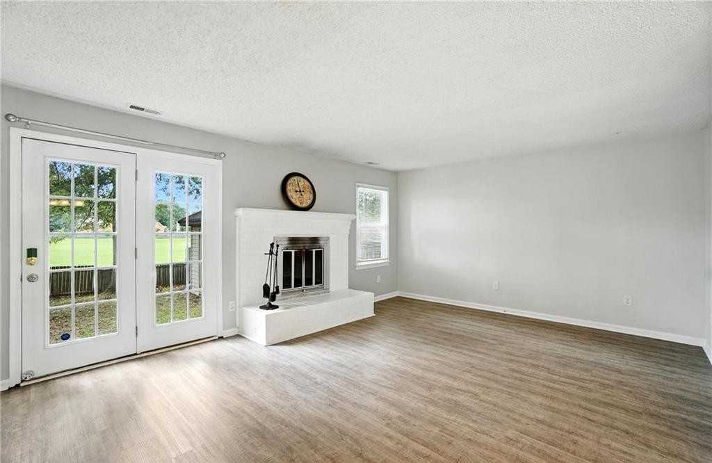 2333 Meadows Landing #1 - Photo 4 of 15