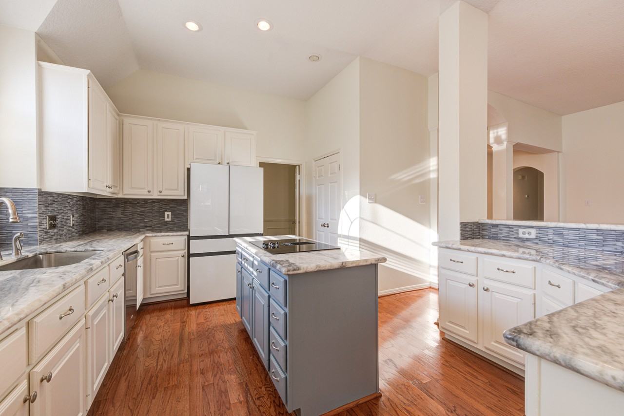 1315 Crescent Parkway Court #1 - Photo 7 of 10