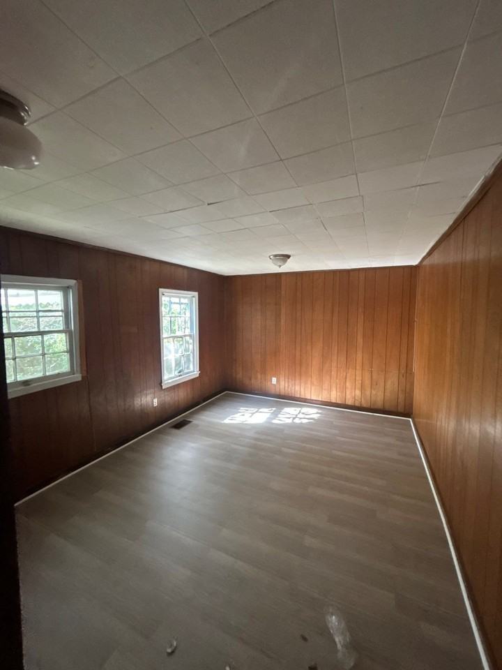 319 Woody Drive #1 - Photo 5 of 8