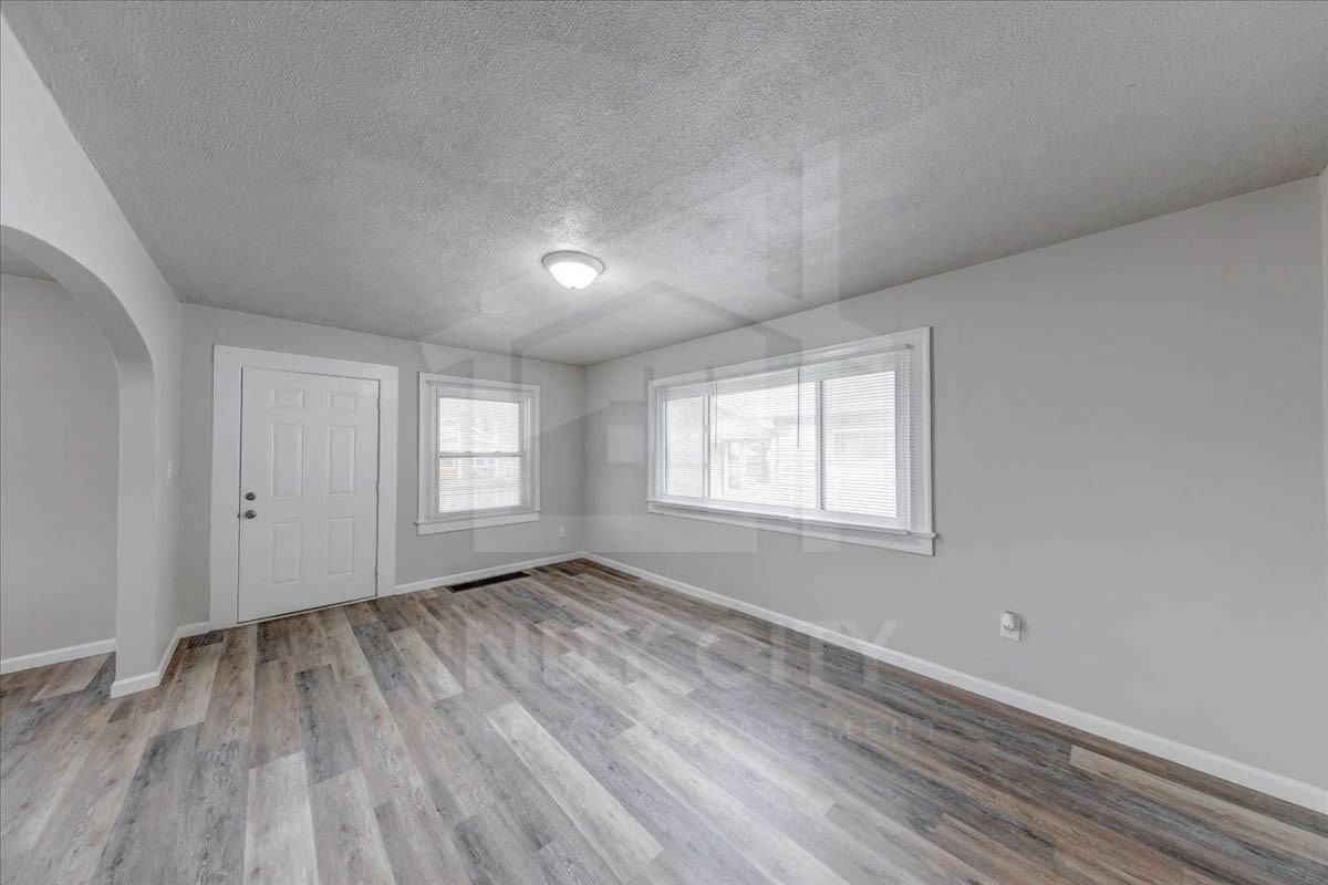 919 North Bradley Avenue #1 - Photo 7 of 22