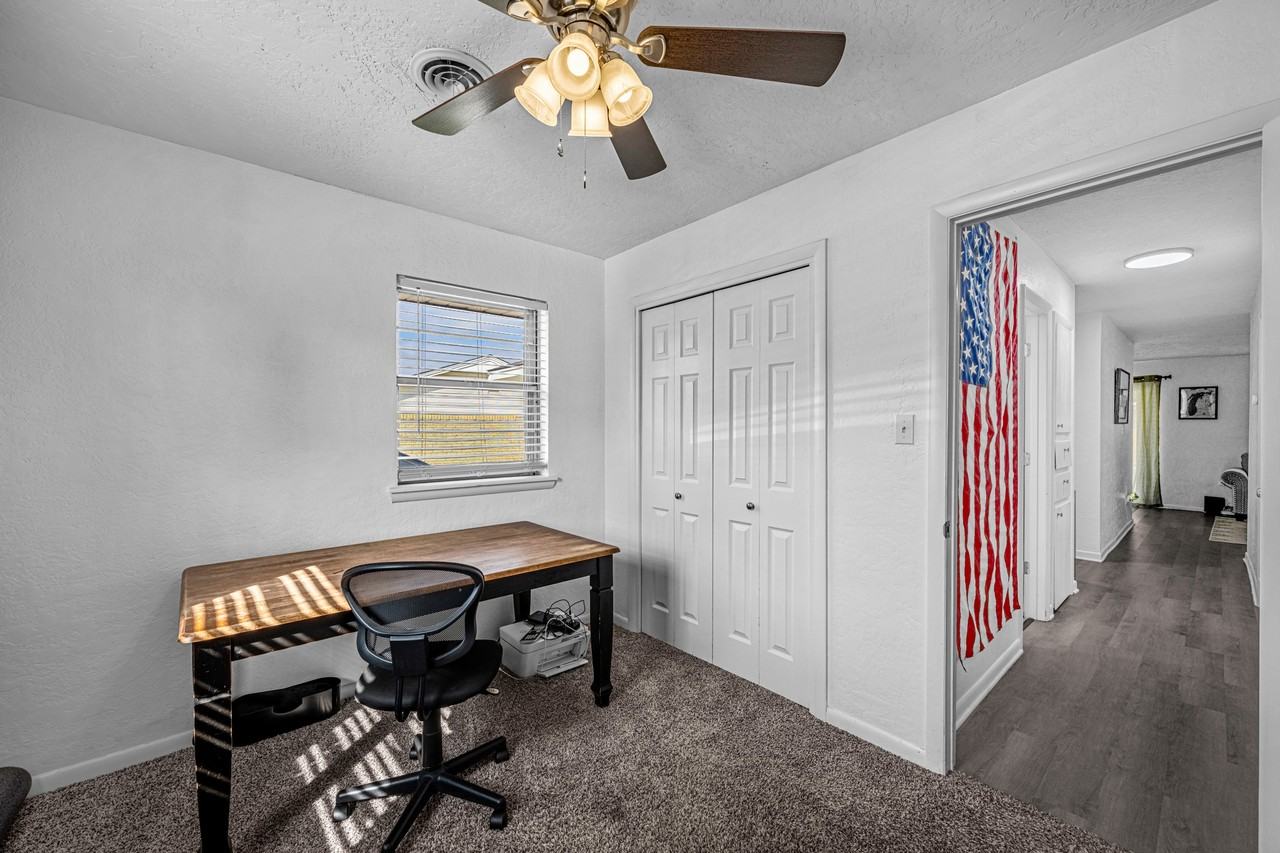 140 Sw 69th St #1 - Photo 7 of 27