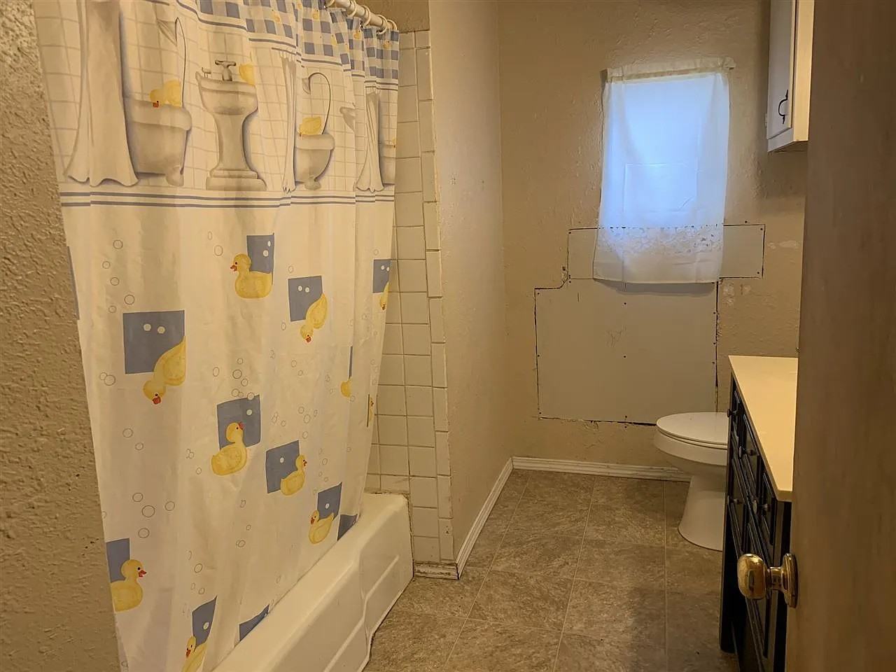 402 West Poplar Avenue #1 - Photo 5 of 6