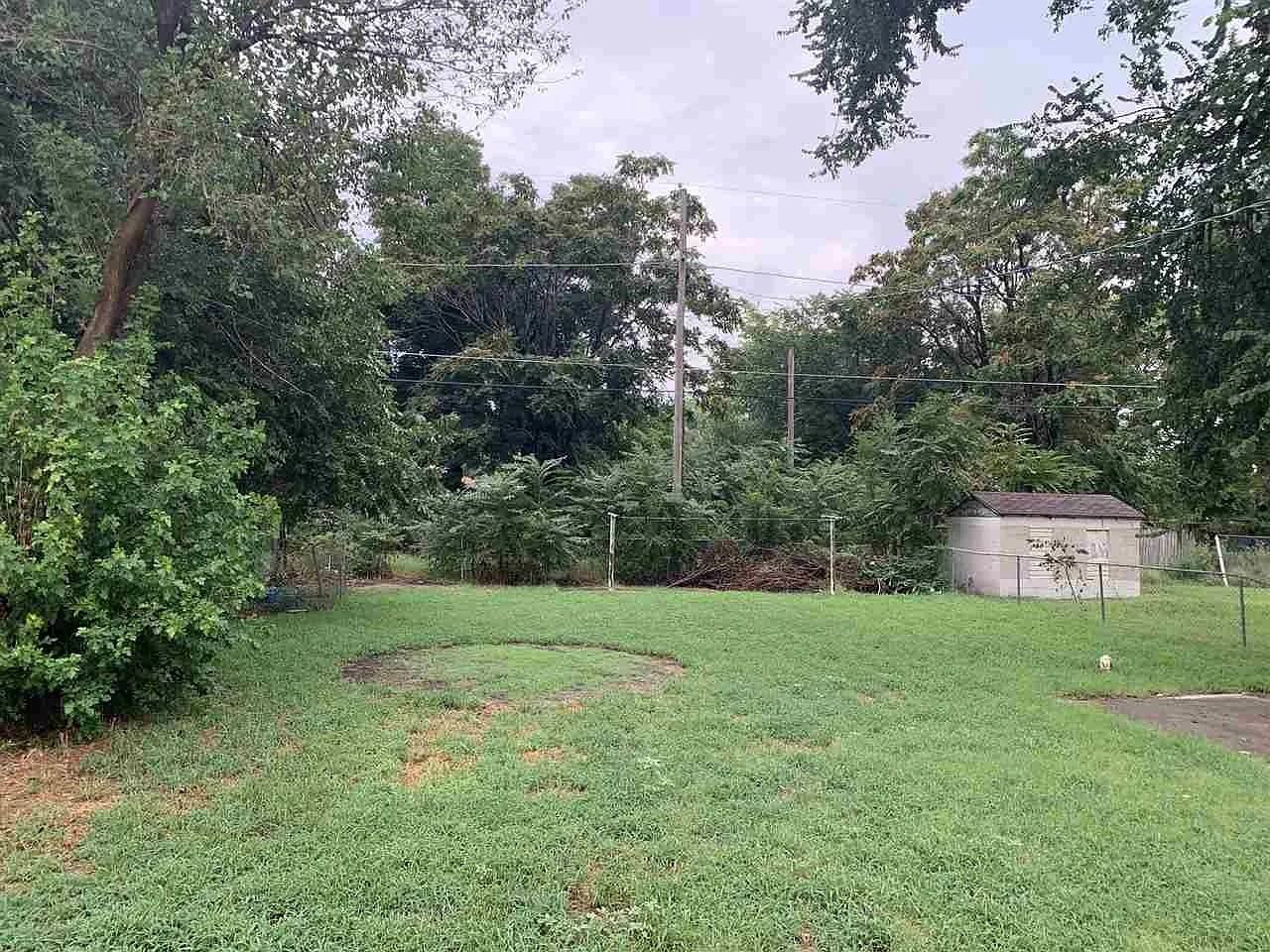 402 West Poplar Avenue #1 - Photo 6 of 6