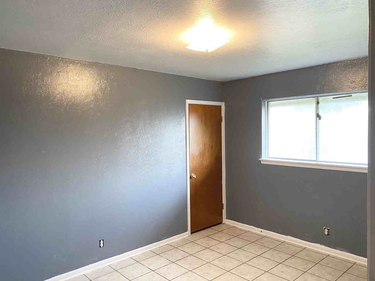 1030 S 18th St #1 - Photo 6 of 10