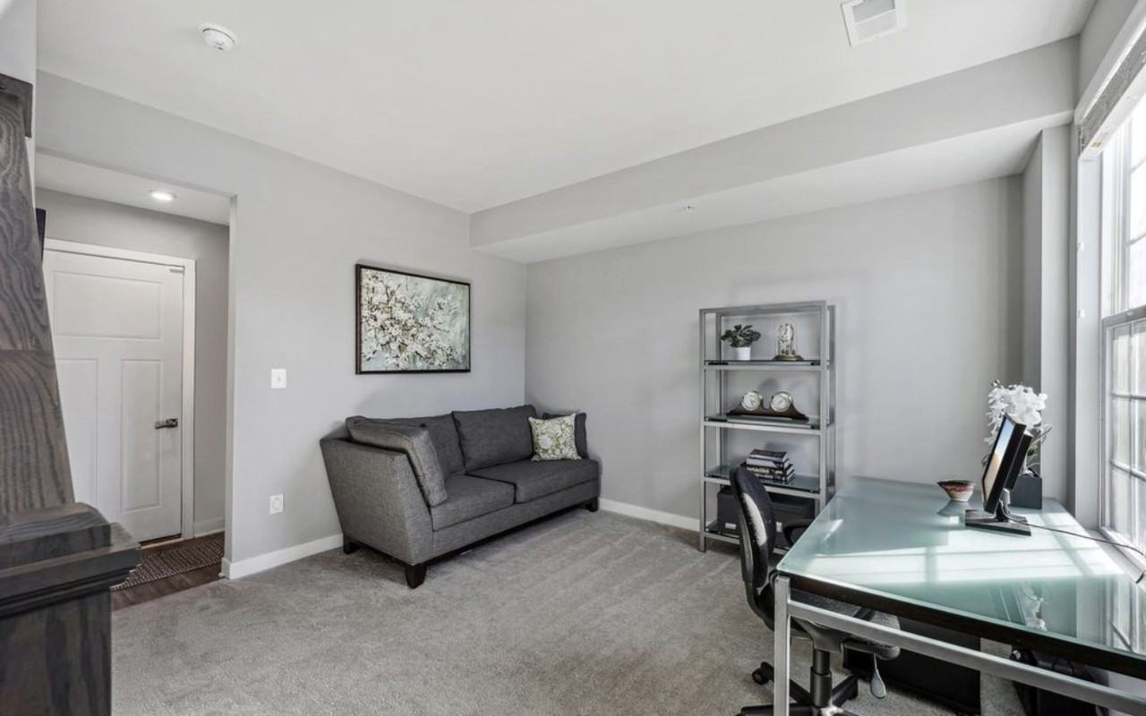 2407 Marsh Pt #2 - Photo 3 of 18