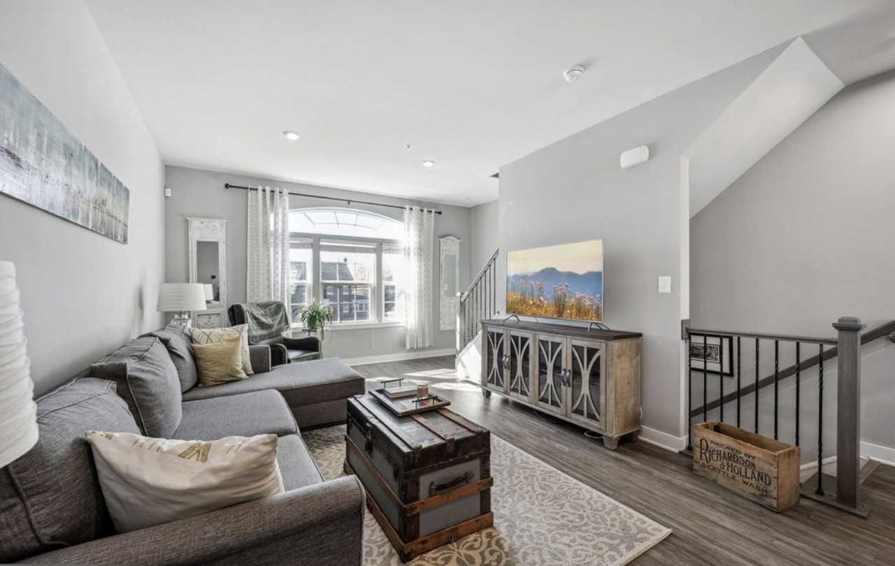 2407 Marsh Pt #2 - Photo 5 of 18