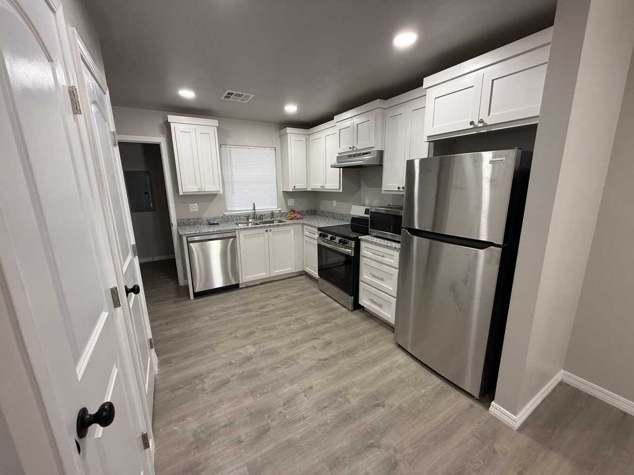 220 North Johnston Avenue #1 - Photo 3 of 8