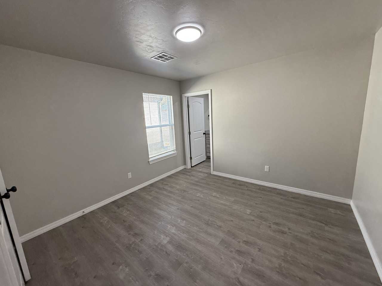 220 North Johnston Avenue #1 - Photo 4 of 8