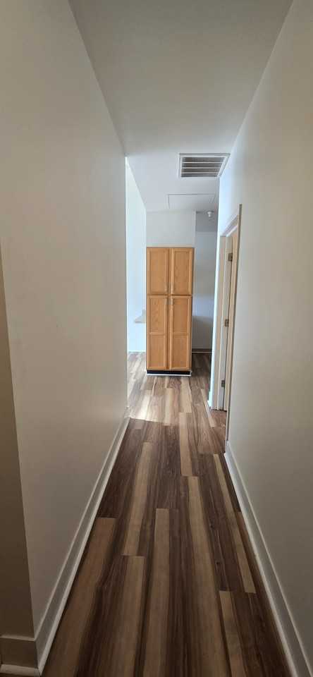 1800 Jefferson St #103 - Photo 3 of 12