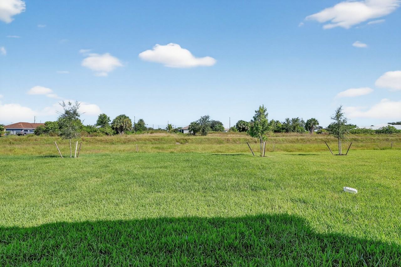 19525 Fairhill Ct #1 - Photo 7 of 10