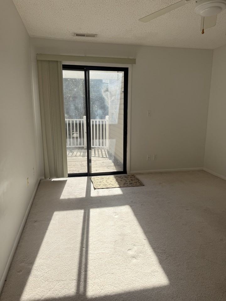 2526 Cove Point Pl #1 - Photo 3 of 24