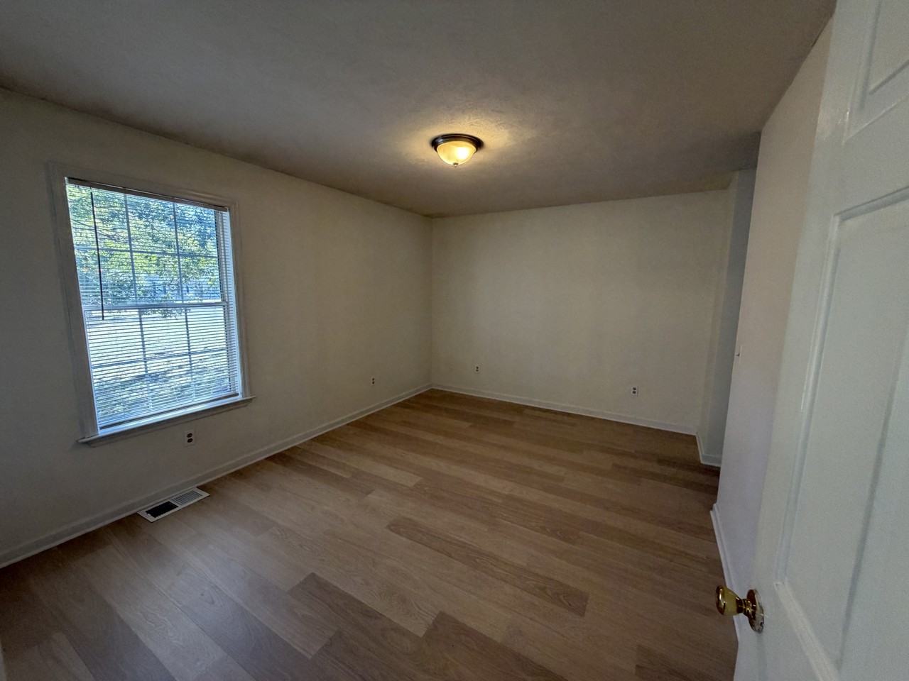 304 Clearlake Drive #1 - Photo 4 of 10