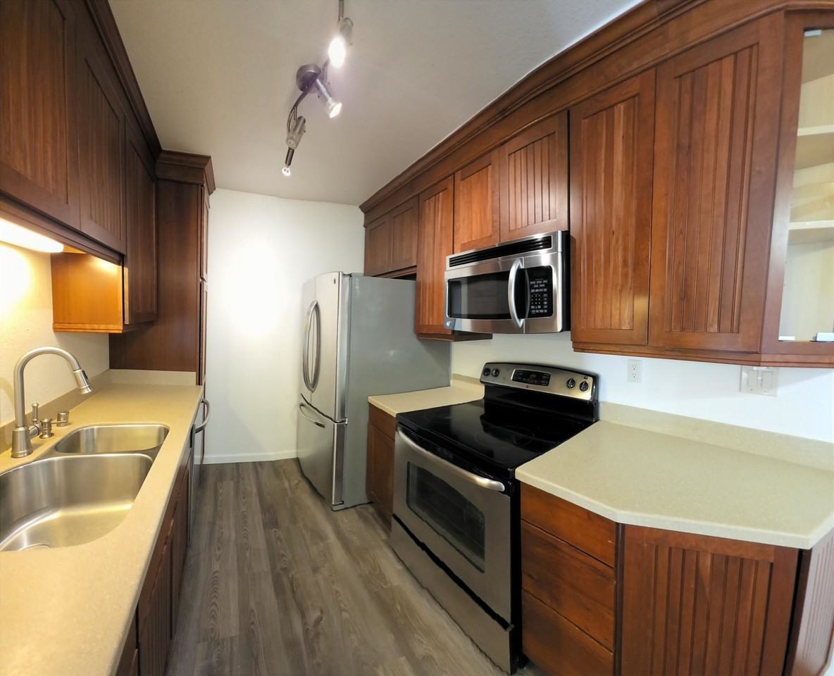 6455 6455 La Jolla Boulevard - 1Unit 248 #1 - Photo 4 of 13